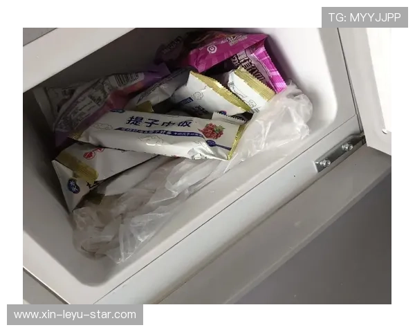 朱婷家的冰箱里塞满了蛋白粉，邻居以为她开健身房