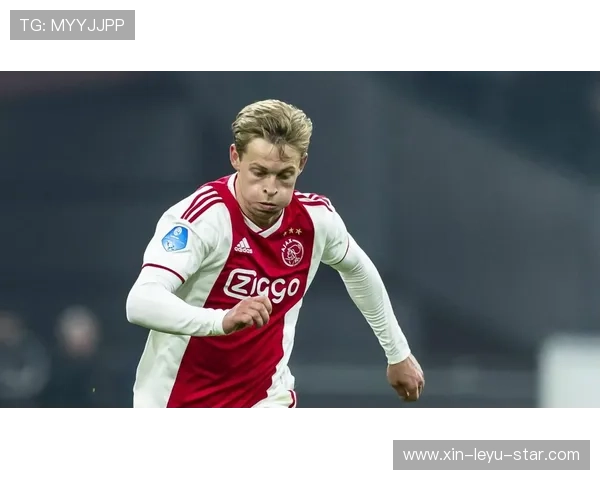 皮尔洛与哈维在中场组织上出现分化，结构向单点驱动倾斜