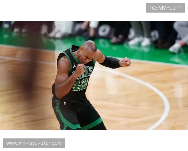 杰伦·威廉姆斯突破冲击篮筐效率提升 快速拉开与同位置竞争差距